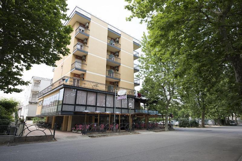 Hotel Settebello B&B เชเซนาติโก ภายนอก รูปภาพ